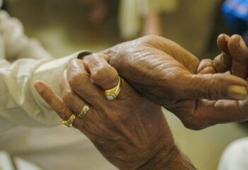 ayurveda-portal-ausbildung-pulsdiagnose-dr.-maloj